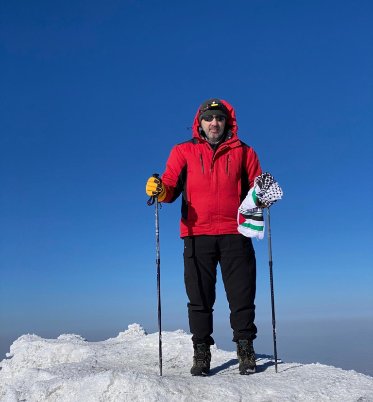 Ağrı Dağı’nın Zirvesinde